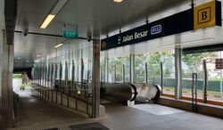 Serangoon Road (D8), Retail #588623431